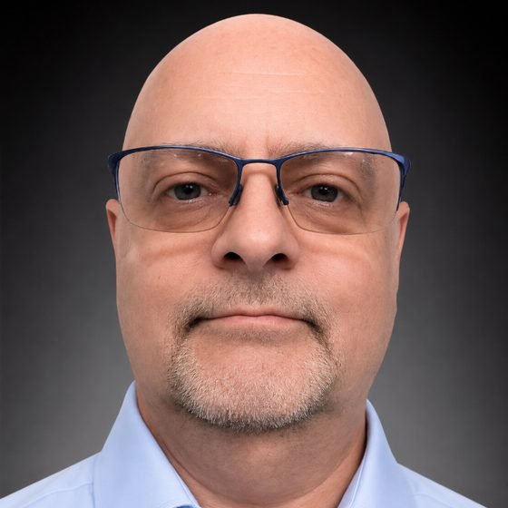 Portrait of David Flink, General Manager of Yakima Valley Publishing